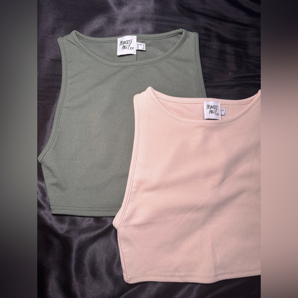 Princess Polly tops/shirt, 2 croptop green & khaki. Size 4